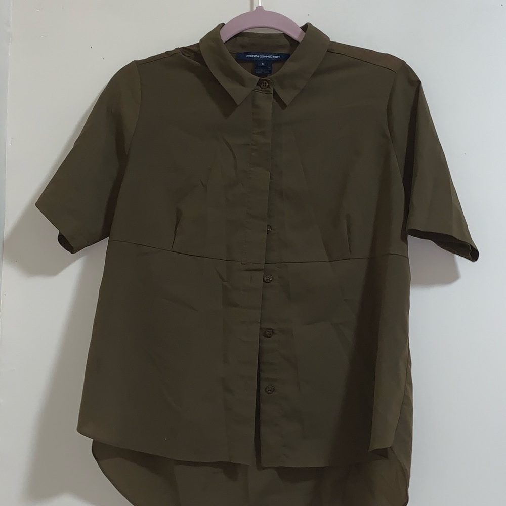 dark green French Connection blouse 💫